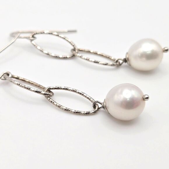 Imperial Genuine Cultured Pearls on Sterling Silver 925 Bracelet and Earring Set - Picture 5 of 10